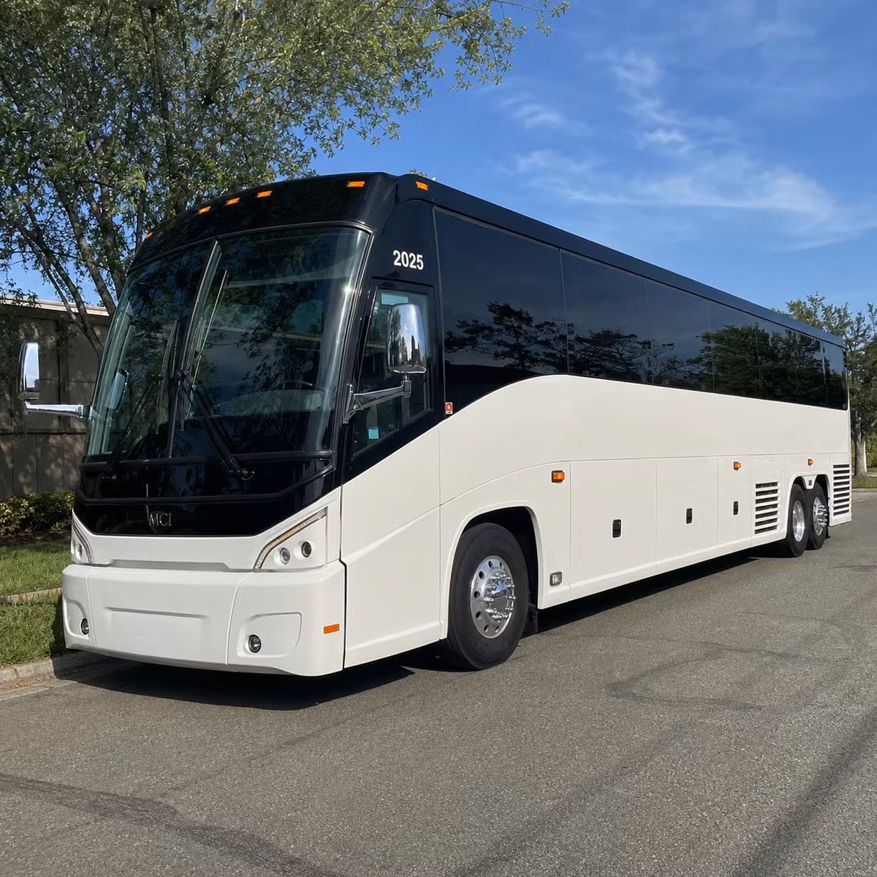 charter buses for destination wedding guests arriving at newark liberty international airport