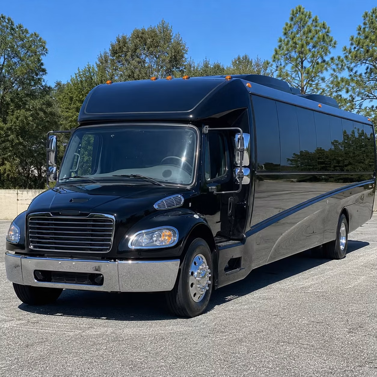 north brunswick 25 passenger minibus rental