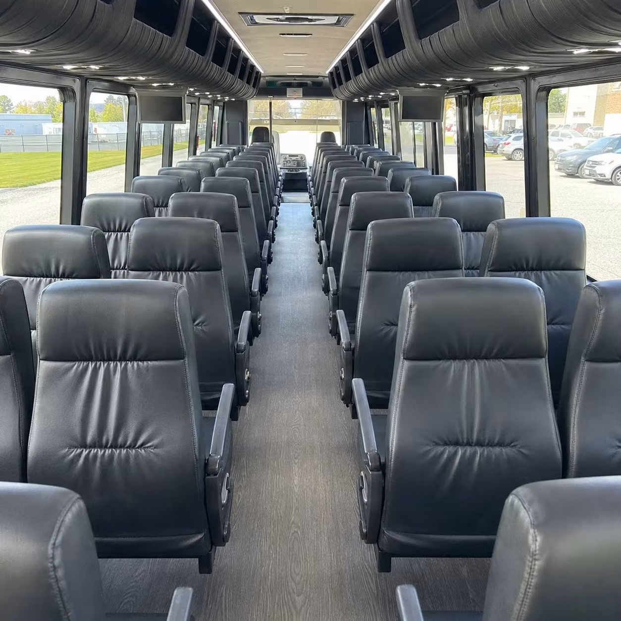 north brunswick 30 passenger minibus rental