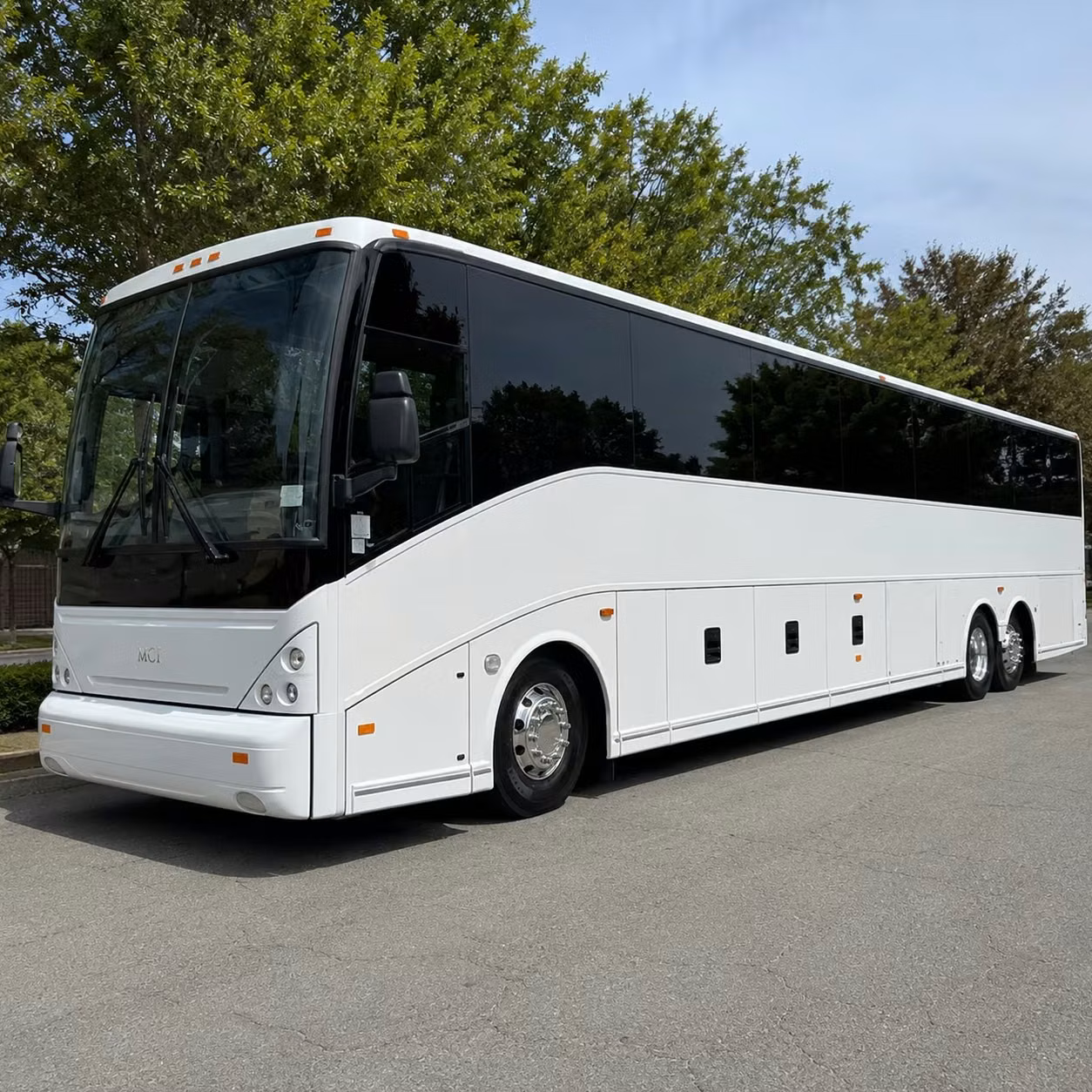 you can find and book airport transportation in north brunswick and any nearby city